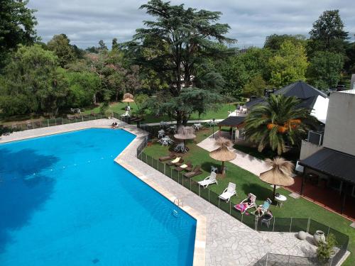 Pogled na bazen v nastanitvi Howard Johnson Resort & Spa Escobar oz. v okolici