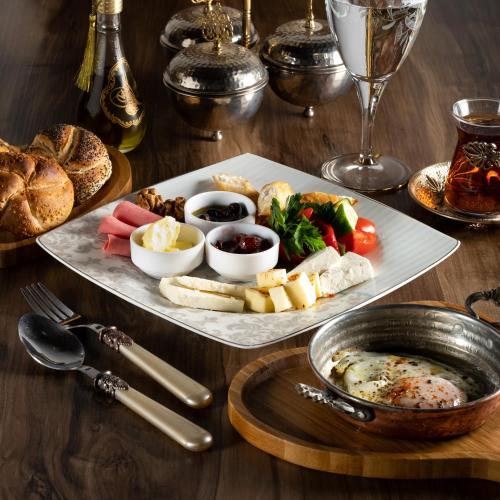 Mad på hotellet eller i nærheden