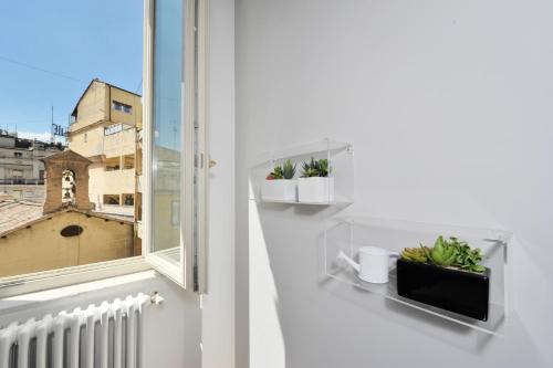 Crispi Modern Flat in the Historic Center