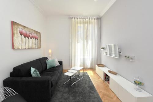 Crispi Modern Flat in the Historic Center