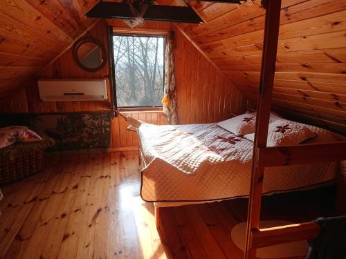 Двухъярусная кровать или двухъярусные кровати в номере Małe Mazury