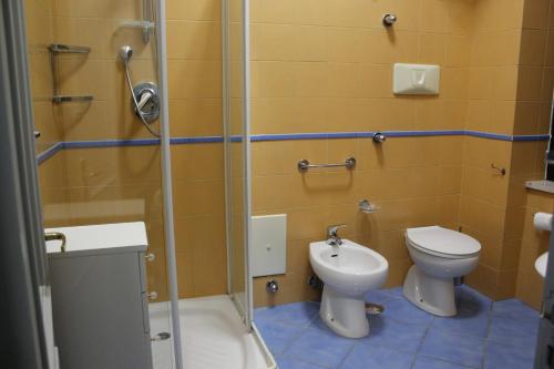 Et badeværelse på Ancelle Sorrento - Casa d'Accoglienza
