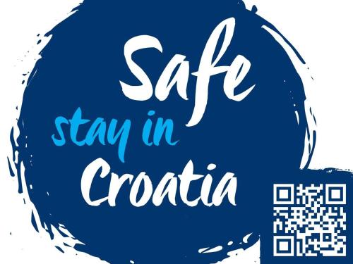 Fotografie z fotogalerie ubytování EMILY studio apartment with sea & park view v destinaci Novigrad – Istrie
