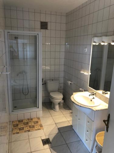 A bathroom at Revfülöp csoda