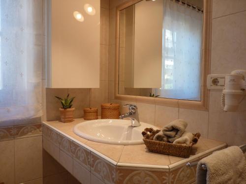 Ett badrum på Apartments Moarhof