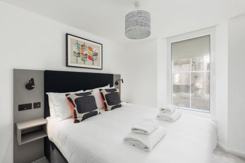 1-bedroom apartment with city view