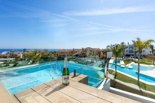 Luxury High End - Santa Barbara Heights II CLC - Privat ...