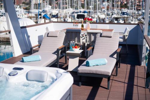 Adria Portoroz Luxury Houseboat