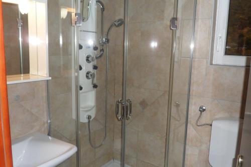Ванная комната в Apartments Marović