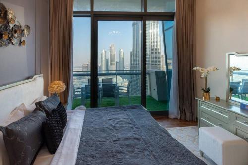 Gallery image of FIRST CLASS 2BR with full BURJ KHALIFA and FOUNTAIN VIEW in Dubai