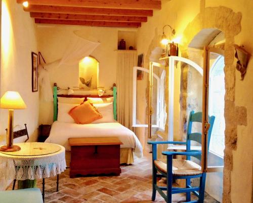 LA FUENTE SUITE A Casas Vejer Debra