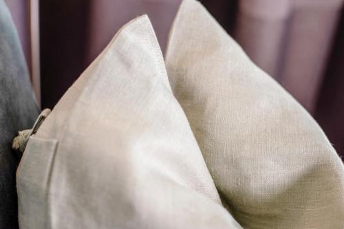 a close up of the back pocket of a suit jacket at Kopeindlgut Apartments in Wals