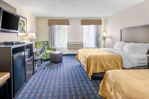 Ένα ή περισσότερα κρεβάτια σε δωμάτιο στο Quality Inn Waynesboro - Skyline Drive