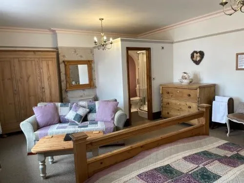 Overdale Guesthouse and Free Parking photo 46