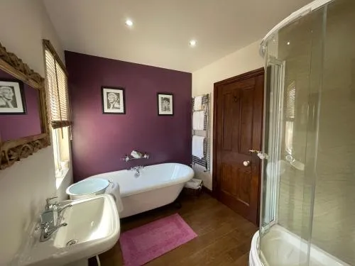 Overdale Guesthouse and Free Parking photo 27
