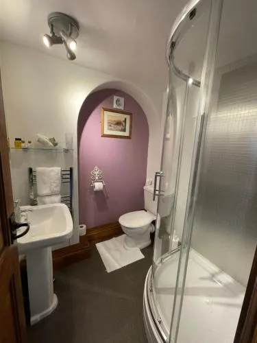 Overdale Guesthouse and Free Parking photo 45