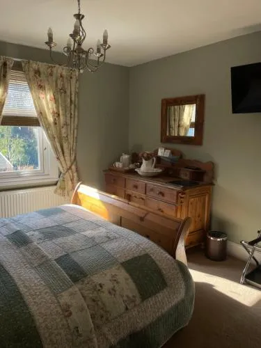 Overdale Guesthouse and Free Parking photo 36