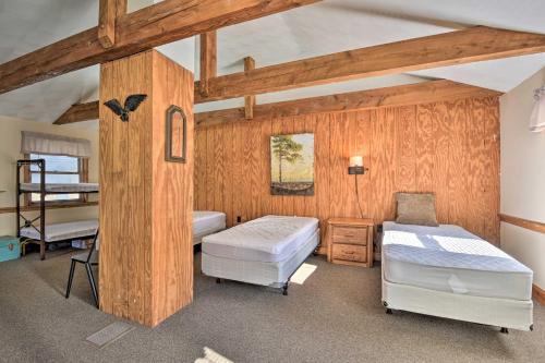 Gallery image of Serene Saxton Lodge 7 Mi to Lake Raystown! in Barnettstown