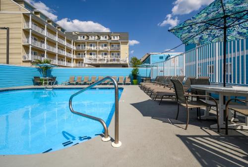 Bazén v ubytování South Beach Apartment Ocean City, MD nebo v jeho okolí
