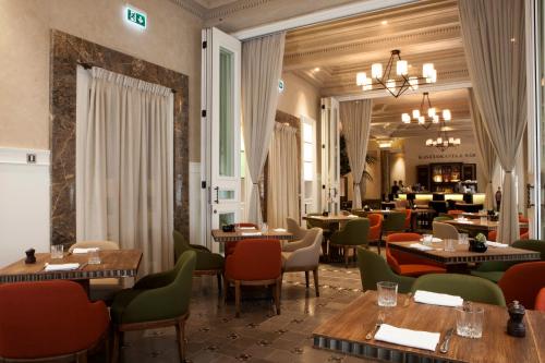 ห้องอาหารหรือที่รับประทานอาหารของ The Bank Hotel Istanbul, a Member of Design Hotels