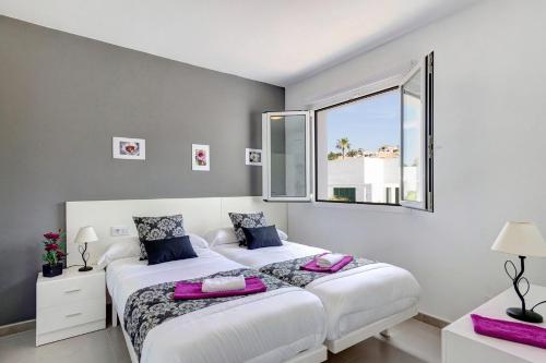Posteľ alebo postele v izbe v ubytovaní Villa Atalis by Villa Plus