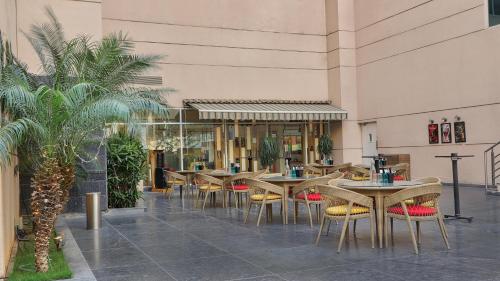 Εστιατόριο ή άλλο μέρος για φαγητό στο ibis Hyderabad Hitec City - An Accor Brand