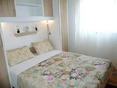 Postel nebo postele na pokoji v ubytování Apartment Davorka (4348)