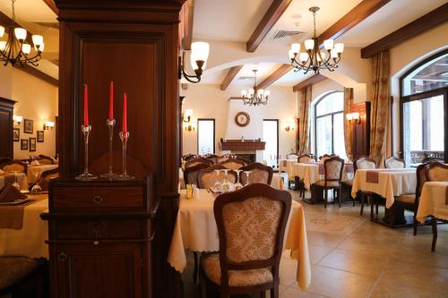 Posezení v ubytování Hotel Foisorul cu Flori