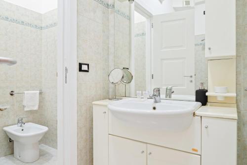 GuestHost - Stazione Centrale Cozy and Functional Flat