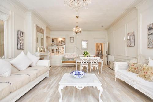 The Stunning French Boudoir of Harrogate