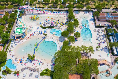 an overhead view of a water park at Camping Union Lido in Cavallino-Treporti