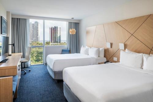 Novotel Miami Brickell Image