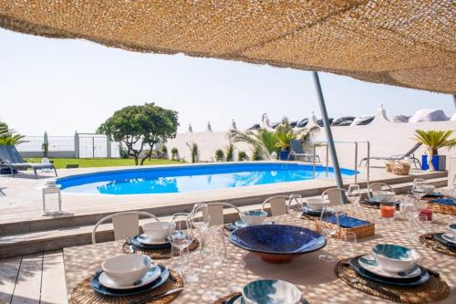 MIMO- Spacious Beach villa by EL ANCLA Beach club (Spanje ...