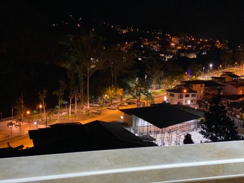 Nespecifikovaný výhled na destinaci Zamora nebo výhled na město při pohledu z hotelu