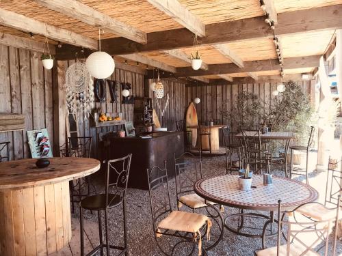 RicherenchesにあるLodges en Provence - Ecogîtes & Restaurant insolitesのギャラリーの写真