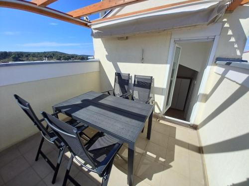 Apartment Karlo