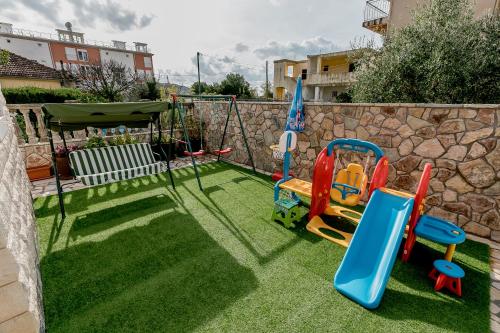 Herní místnost nebo prostor pro děti v ubytování Guest House Villa Živanović