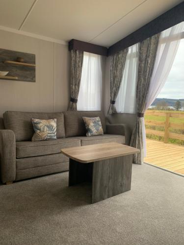 Posezení v ubytování Swift Bordeaux Sea View No 3