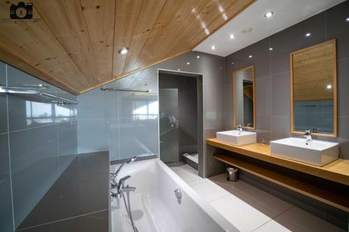 Ένα μπάνιο στο MTC Dome Hotel Swakopmund