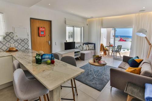 Lemon Tree Apartment