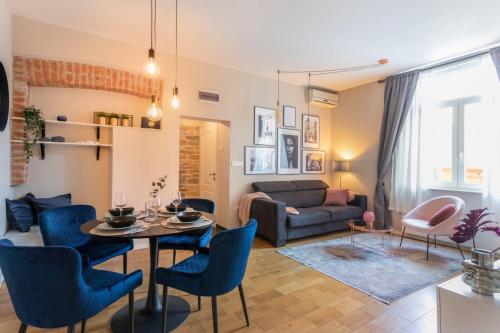 Hidden Garden, Quiet Courtyard in City Center, Free Parking