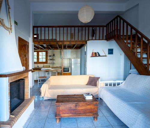 莫奈姆瓦夏的住宿－Casa Sofianna 2-bedroom home next to sandy beach，相簿中的一張相片