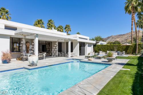 Gallery image of Contemporary Dreams in Palm Springs