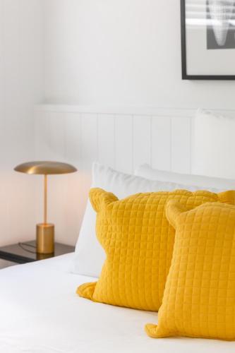 Katil atau katil-katil dalam bilik di Dacha on Maggie No#1 OPULENT AND LUXURIOUS