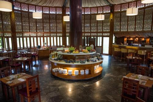 Mad på resortet eller i nærheden