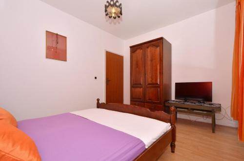 C apt w balcony shared terrace & the sea view