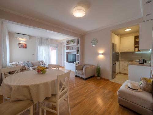 Gallery image of Hotel Hermes Budva in Budva