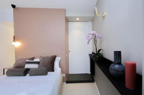 YCH-Bright Penthouse near COLOSSEUM