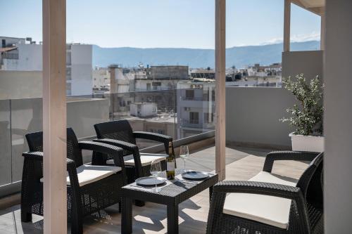Balkón nebo terasa v ubytování Morum City Hotel Chania