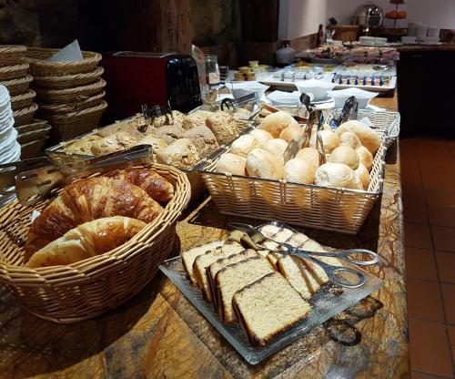 Makanan di atau berdekatan hotel